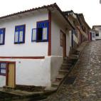 Esta página web ofrece la posibilidad de intercambiar tu casa completa. La principal ventaja es que no hay que convivir con el dueño de la casa, ya que se intercambia por un periodo de tiempo. Puede ser una alternativa ideal para familias con ...