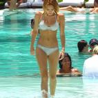 5c8ac894250000520681bd64