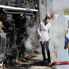 5c8b292d22000033001a7051