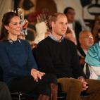 5c8b293c240000f7054d027d