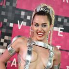 5c8ad167250000580681ce56