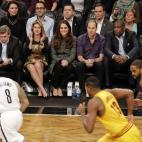 5c8b1dea360000ba1a6c8078