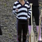 5c8a69e3250000e203c90395