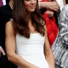 5c8a69ee260000ea04fe519d