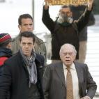 5c8ab5f22400000a05a38944