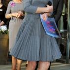 5c8a69fb260000e804fe51b3