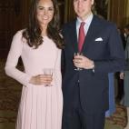 5c8a69fe260000e104fe51bd