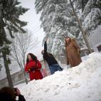 5c8ad4e02400006c05a3c518