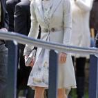 5c8a69ff240000f404a30cf0