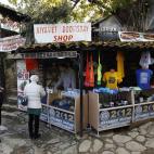 5c8ad4ec2400006d054c896f