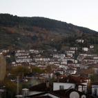 5c8ad4ed2500001304c9baeb