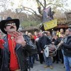 5c8ad4ef250000e203c9baf1