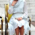 5c8a6a09360000c81a6b72a0