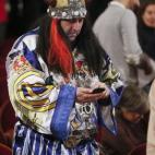 5c8b2ddd240000f404a44896