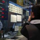 5c8b2ddf250000e203ca3d01