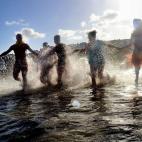 5c8ad6972500000704c9bd6b