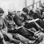 5c8a4f32250000e203c8e12f