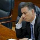 Era consejero de Deportes del Gobierno de Esperanza Aguirre hasta que la lideresa lo destituyó, en febrero de 2009, por su vinculación con la trama Gürtel. Fue la primera víctima política de este caso y, según recuerda El Mundo, su destitu...