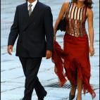 Fue otro de los jóvenes del PP que alcanzó un puesto en La Moncloa como portavoz del Gobierno. Licenciado en Derecho, fue nombrado director general de Comunicación de Endesa en 2007. Desde 2011 ocupa el cargo de director general de Imagen Co...