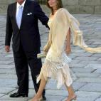 Es vicepresidente primero del Real Madrid. Es propietario de Fernández-Tapias S.A., Conservas Peña y Conservas Portonovo, la sección marítima del Bureau Veritas SAF y Viajes Sandra's. Fue presidente de la Cámara de Comercio de Madrid y cons...