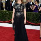 5c8ad94b230000d50423d179