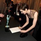 5c8ad95d230000dd0423d1a2