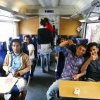 5c8b1219250000e203c9f9a8