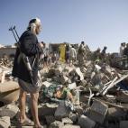 5c8acca0250000bd0581c53c