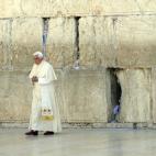 5c8adbfa240000f404a3d0a0