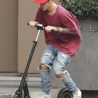 5d64be51250000510472345d