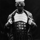 5c8a72f9240000f404a31834