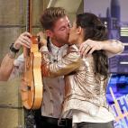 5c8a432d250000bd0580e8f5