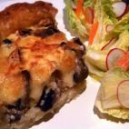 Se puede preparar con sobras de puré de patata o copos de puré de patata. Consulta la receta completa en Cookpad.