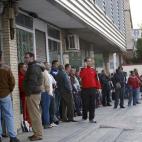 &ldquo;Todos los espa&ntilde;oles tienen el deber de trabajar y el derecho al trabajo, a la libre elecci&oacute;n de profesi&oacute;n u oficio, a la promoci&oacute;n a trav&eacute;s del trabajo y a una remuneraci&oacute;n suficiente para satisfa...