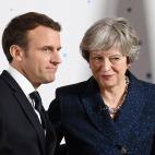 5c8a52a3250000580681002e