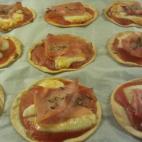 Se pueden preparar en un momento y, si hay niños en la casa, es una receta perfecta para que entretenerles cocinando. Consulta la receta completa en Cookpad