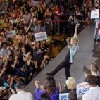 5d64fe232500003200725cf6