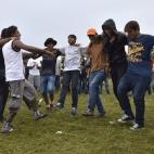 5c8ad2c02500000704c9b6bd