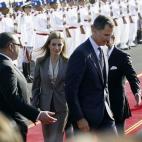 5c8b1f1a360000c81a6c8417