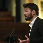 Es Diplomado en Relaciones Laborales por la Universitat Pompeu Fabra y M&aacute;ster en Direcci&oacute;n de Recursos Humanos.