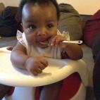 "Al parecer, la comida de bebés estaba tan buena que decidió tomar cartas en el asunto".