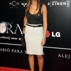 5c8a3649360000a61b6b3093