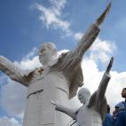 5c8b311a2000004304705db3