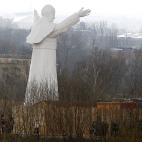 5c8b311c2000004304705db7