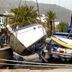 Barcos apilados por el temporal en Pollença