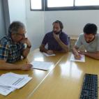 A las 17.30 comienzan las primeras correcciones en los textos.