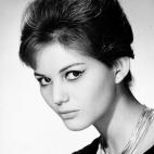 5c8abacb240000f404a393c9