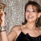 5c8abad5240000f404a393fb