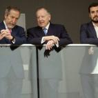 5c8a42bd20000043046eebe9