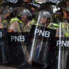 5c8b7b763b000002076db224